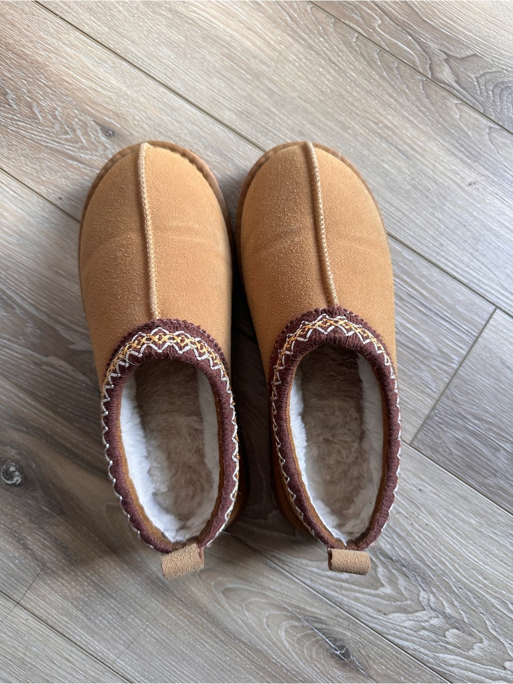 Off brand Tasman Uggs